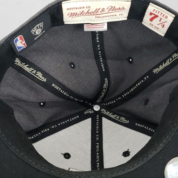 NBA Mitchell & Ness Brooklyn Nets fitted cap. Sz 7 1/4. - Picture 6 of 6
